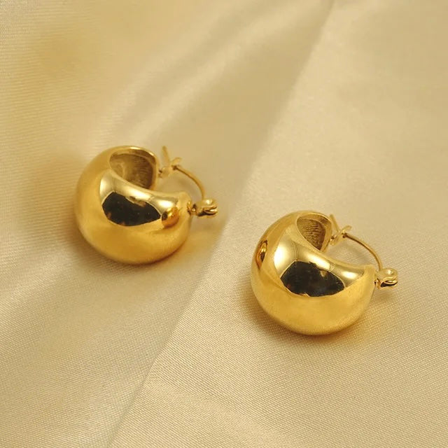 Sakura Earrings 18k Gold Anti Tarnish