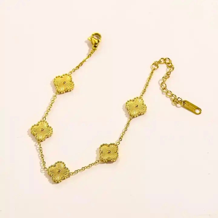 Clover Bracelet 18k Gold Anti Tarnish