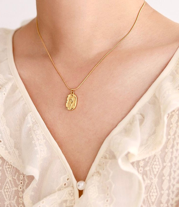 Rose Necklace 18k Gold Anti Tarnish
