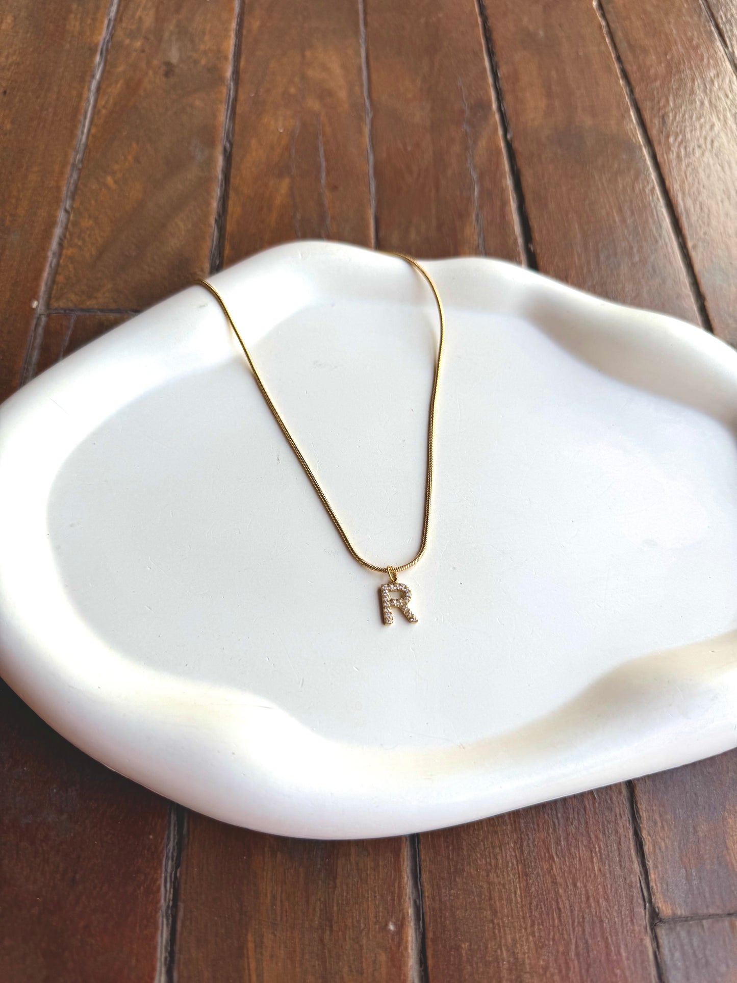 R initial 18k Gold Anti Tarnish Necklace