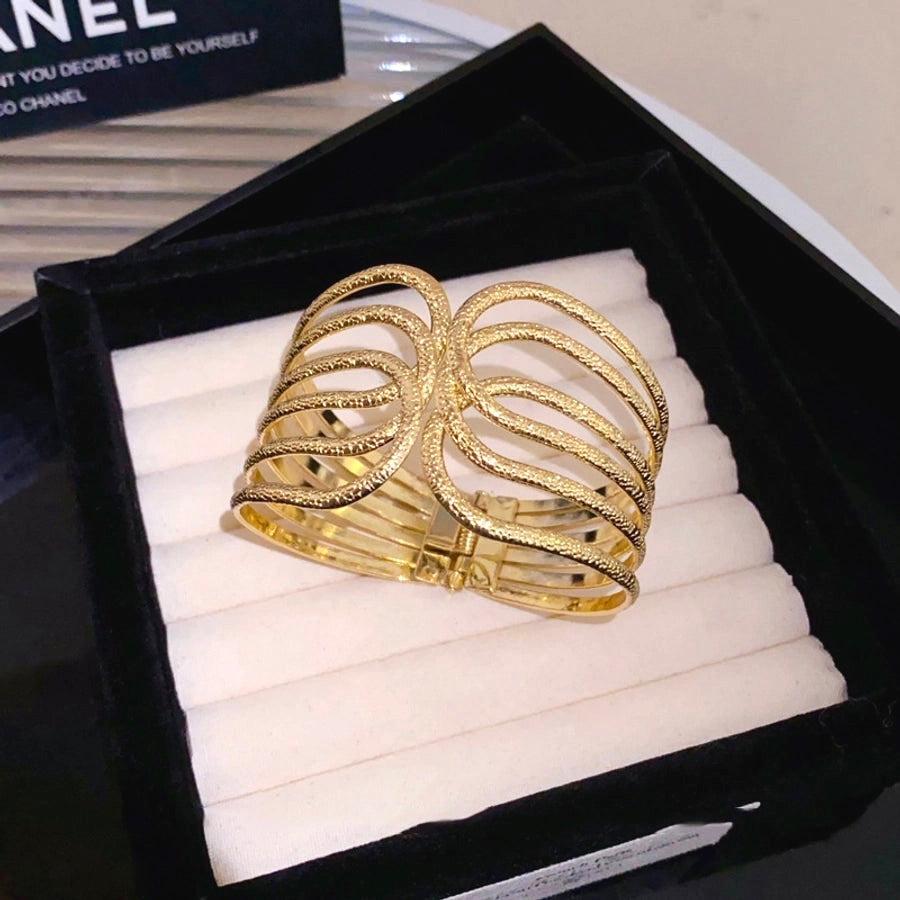 Cuff Bracelet 18k Gold Anti Tarnish limited stock