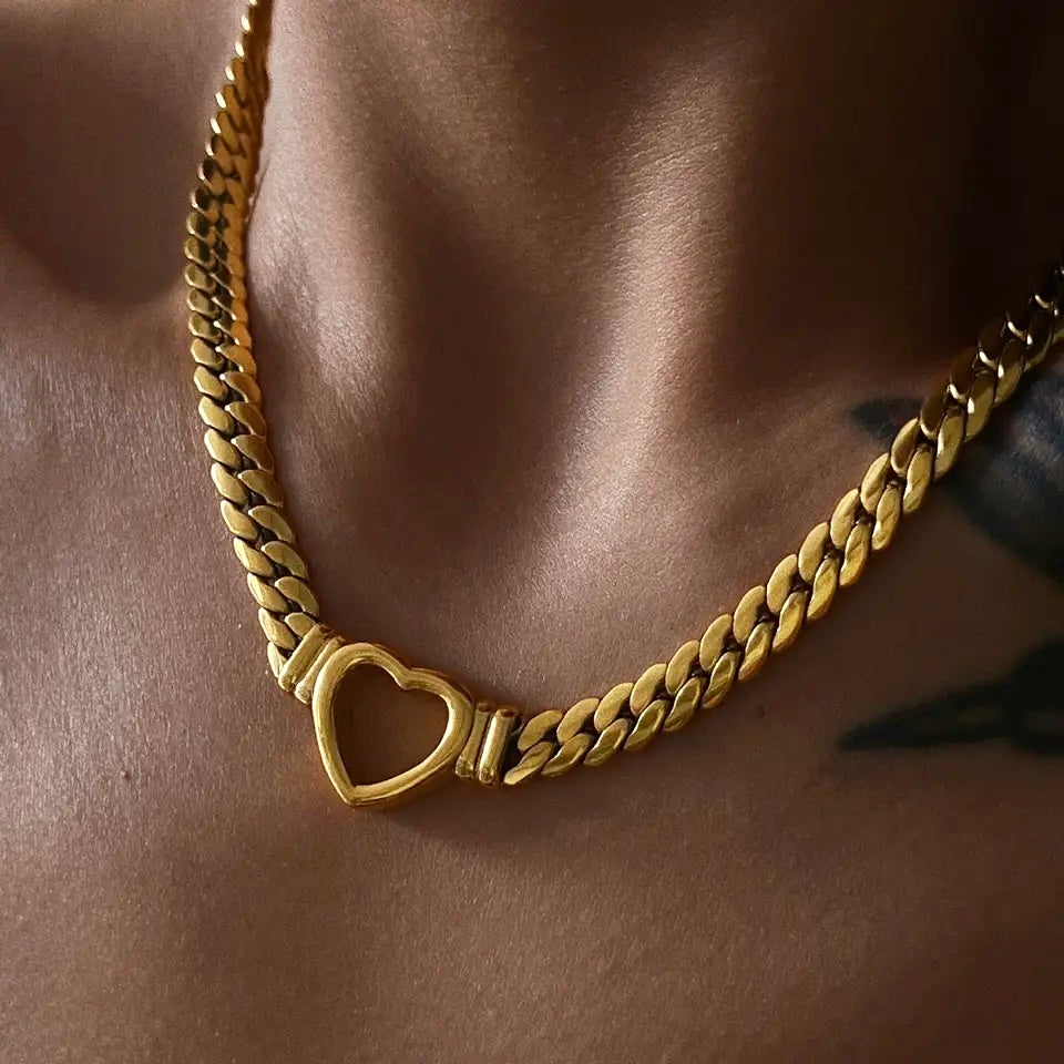 Sable heart Necklace 18k Gold Anti Tarnish