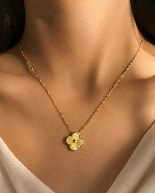 Clover  Necklace Demi fine