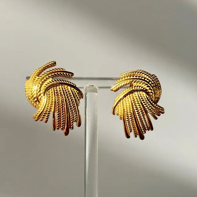 Amara Earring 18k Gold Anti Tarnish - SASSYNESS