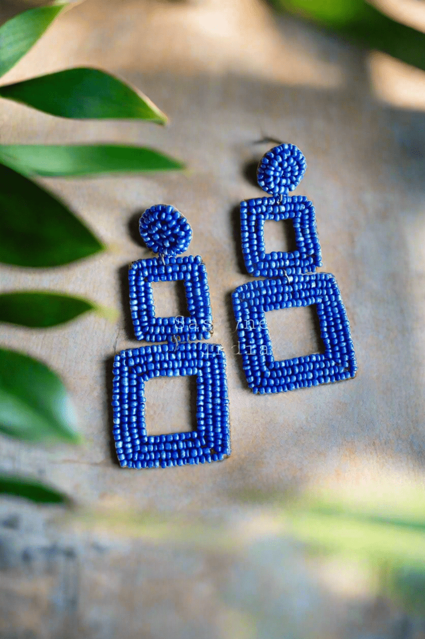 Box dangling beaded blue handmade earrings - SASSYNESS